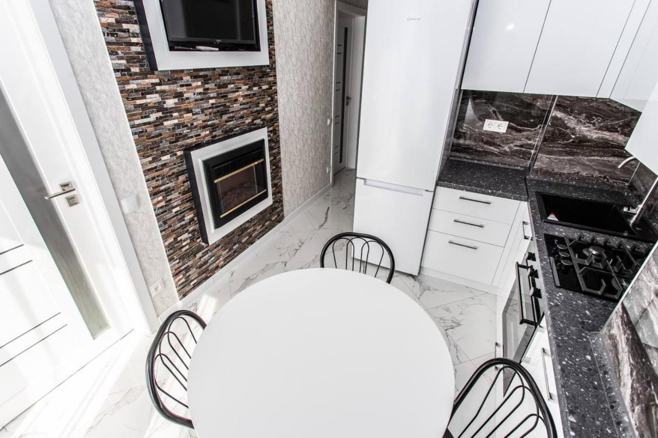Starrent Lev Tolstoi Apartment
